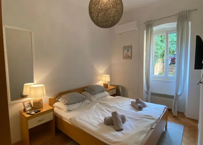 Maison Riviera Apartman *